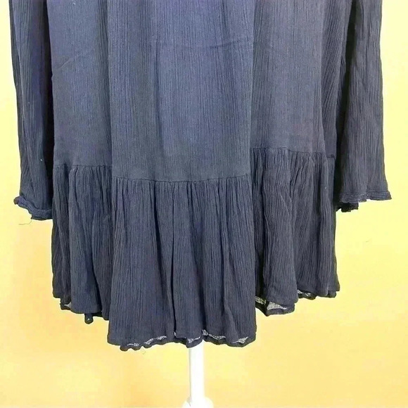 Free People Navy One Night Victorian Peasant Key Hole Back Rayon Tunic Size M - Picture 10 of 16